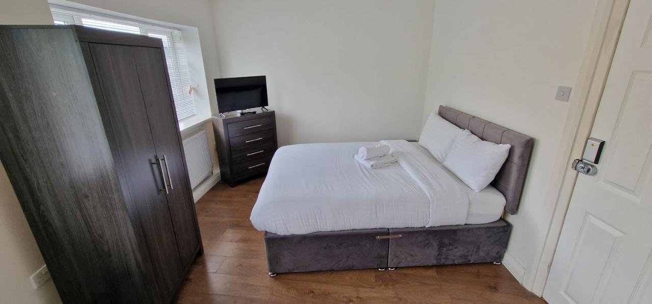 Apartment In Wakefield City Centre Экстерьер фото